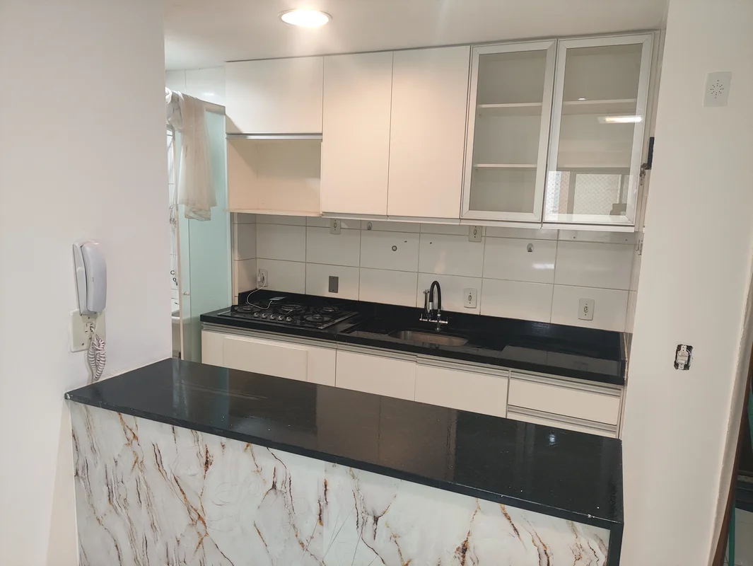 alugo apartamento de 3 quartos sendo 2 suites, com armários planejados, lazer co...