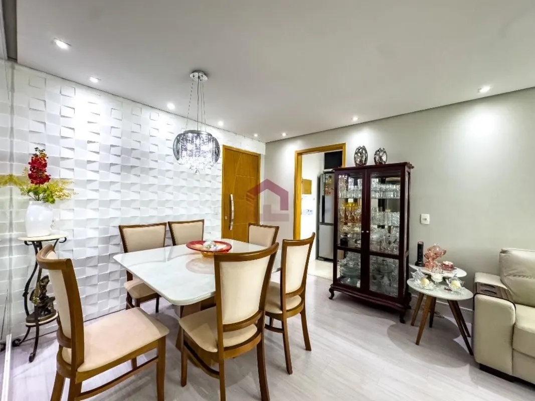  Fernandes & Coelho Imóveis apresenta lindo apartamento reformado e mobiliado de...