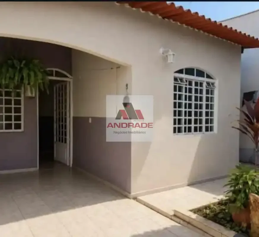 Excelente casa 3 DORMITÓRIOS Aceito financiamento bancário e FGTS 18/10/26