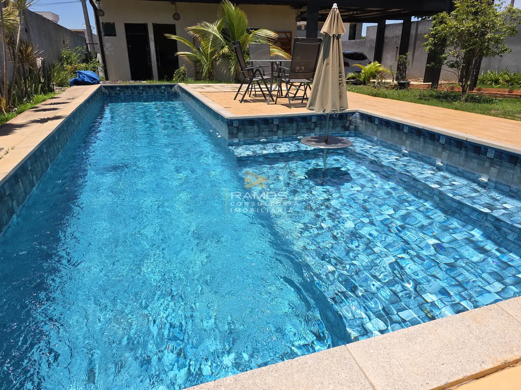 3 Quartos/suíte | 2 Vagas | Armários Planejados | Piscina aquecida | ampla área ...