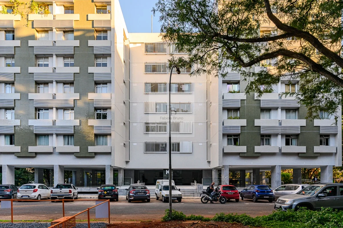Apartamento de 4 quartos à venda na SQS 207 | Asa Sul – Brasília Na SQS 207, est...