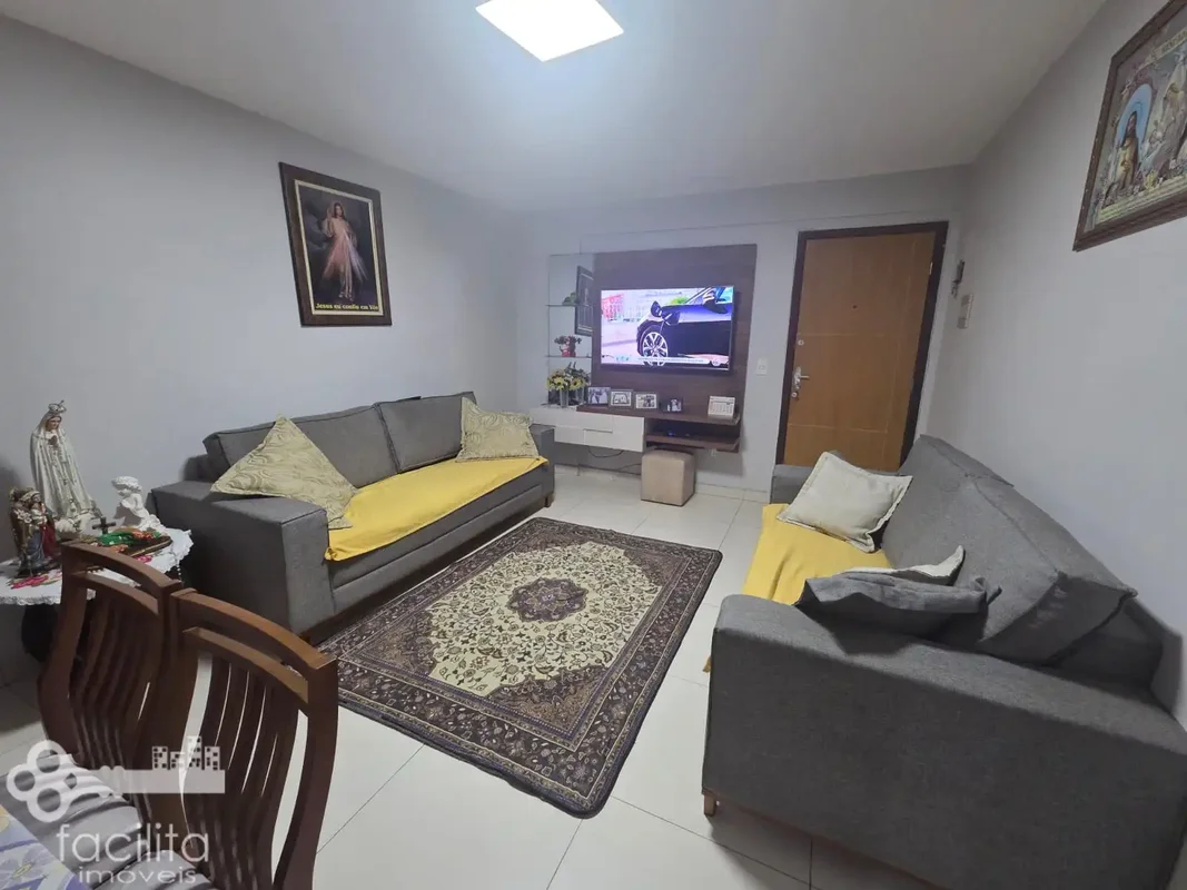 EXCELENTE APARTAMENTO DE 02 QUARTOS (1 SUÍTE) COM ELEVADOR E GARAGEM RESIDENCIAL...