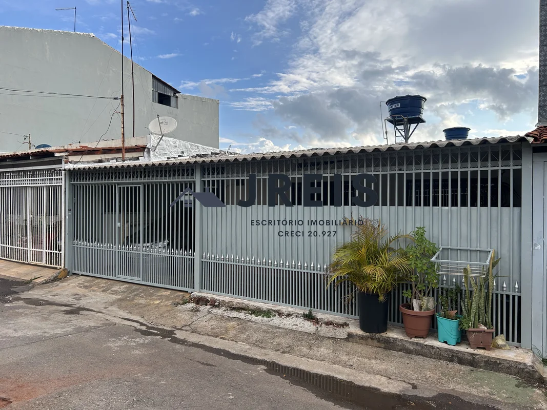 JREIS ESCRITÓRIO IMOBILIÁRIOcasa principal sendo:* 3 quartos;* Sala ampla;* Cozi...