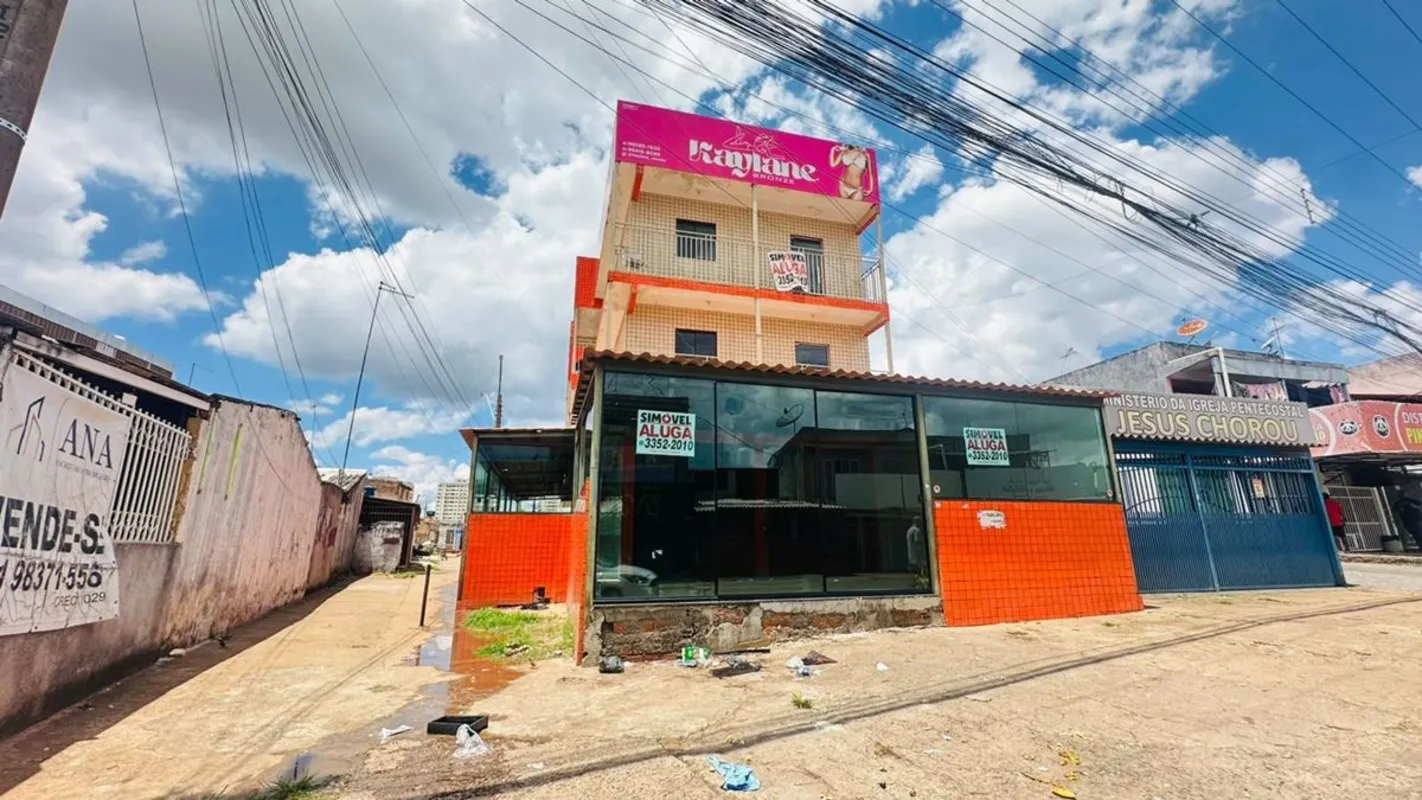 Loja, 1 banheiro social, piso cerâmica e granitina, varanda, posição poente, ave...