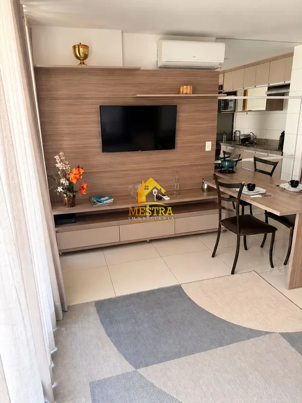 Aluguel Flat no DF Plaza | 55m² MobiliadoSobre o imóvel:* Área: 55m² de muito co...