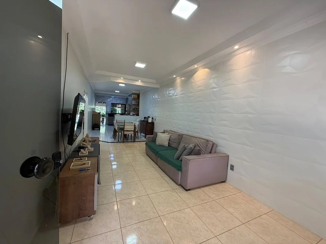 CASA EM CONDOMÍNIO FECHADO | RUA 4 – VICENTE PIRESUma casa pronta para morar, co...