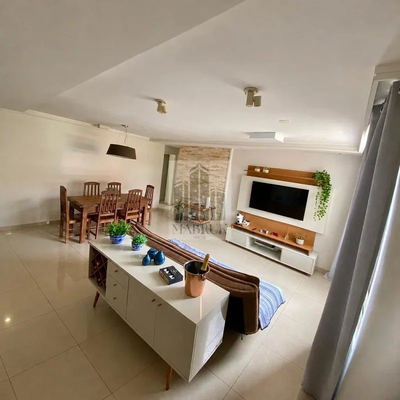 Apartamento na QRSW 01 — 2 quartos, suíte com closet!DescriçãoUm apartamento que...