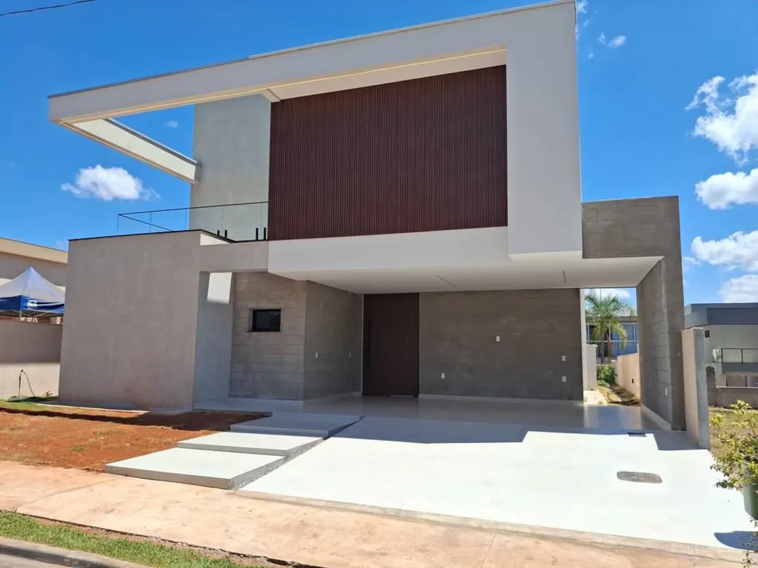 Linda Casa de Alto Padrão com Design Moderno no Condomínio Le Jardin II - Jardim...