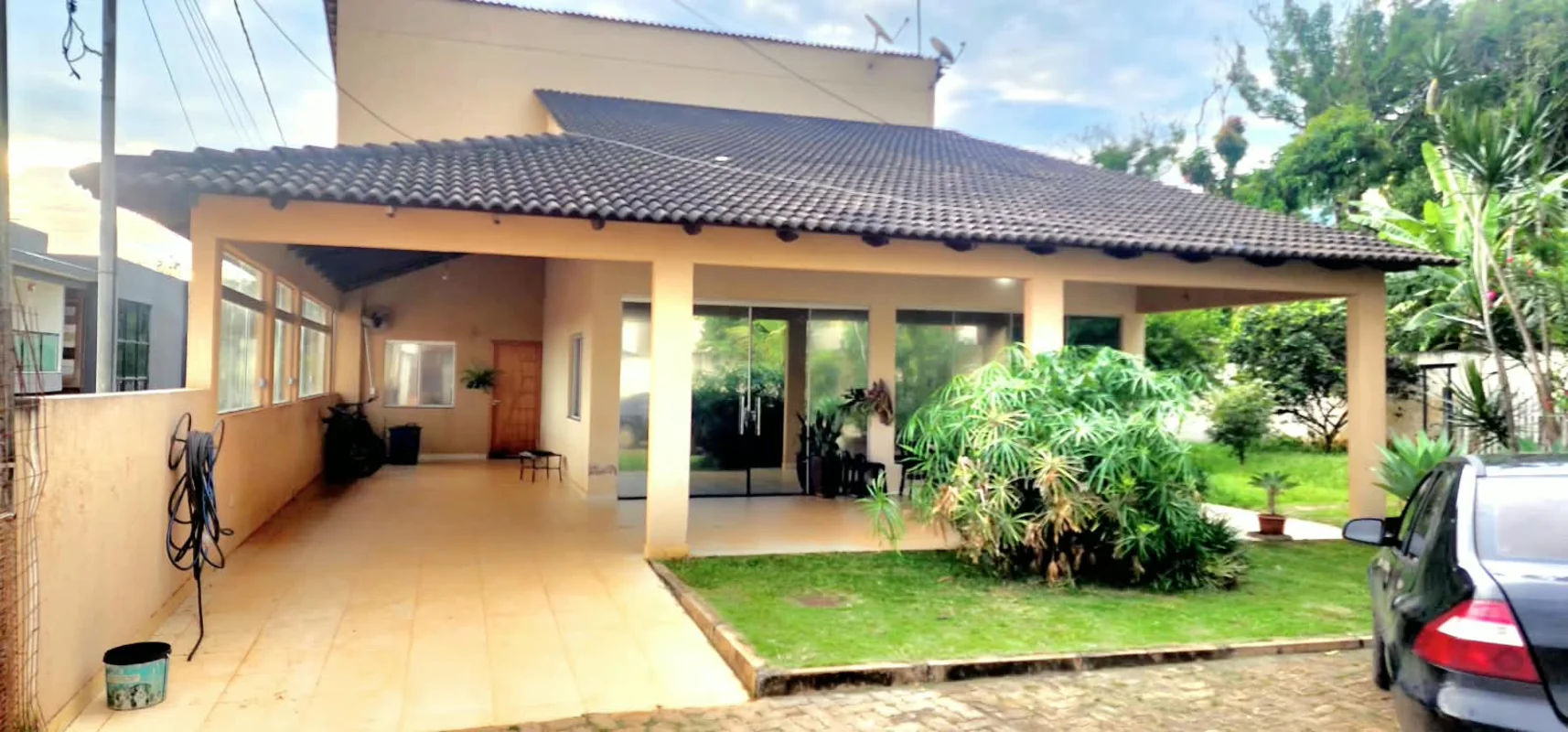 Imagine morar em uma casa confortável e moderna no coração do Guará, na Colônia ...