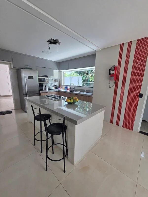 CASA DE ALTO PADRÃO À VENDA | PARK WAY – QUADRA 05Uma residência para quem valor...