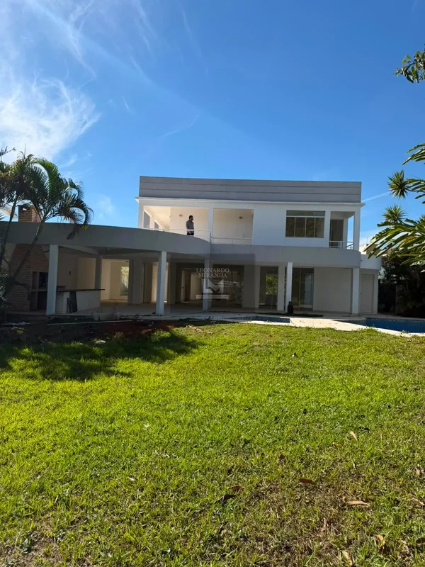 VENDO CASA DE ALTO PADRÃO NO LAGO SULQL 28 – Lago Sul | Brasília/DFSOFISTICAÇÃO,...