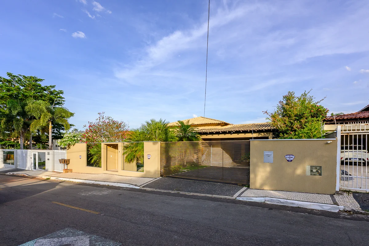 CASA TÉRREA À VENDA – LAGO NORTE | QL 3R$ 3.590.000 | 1.000 m² de terreno | 450 ...