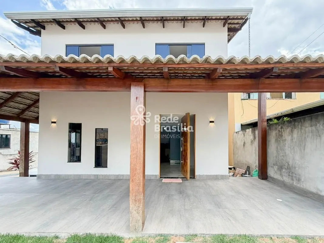 Se você procura um imóvel espaçoso, com ambientes bem distribuídos e estrutura i...