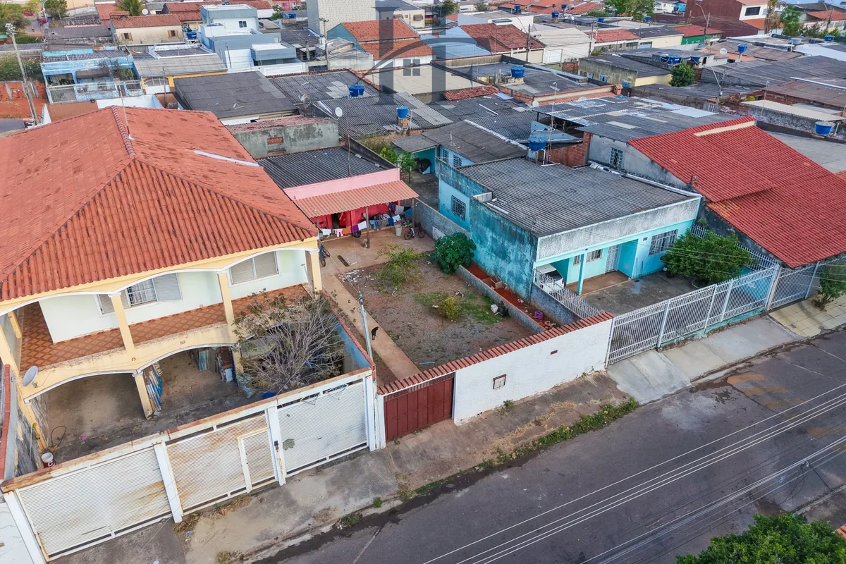 Lote vazado de 275 m² na Quadra 17 do Setor Leste do Gama, uma oportunidade para...