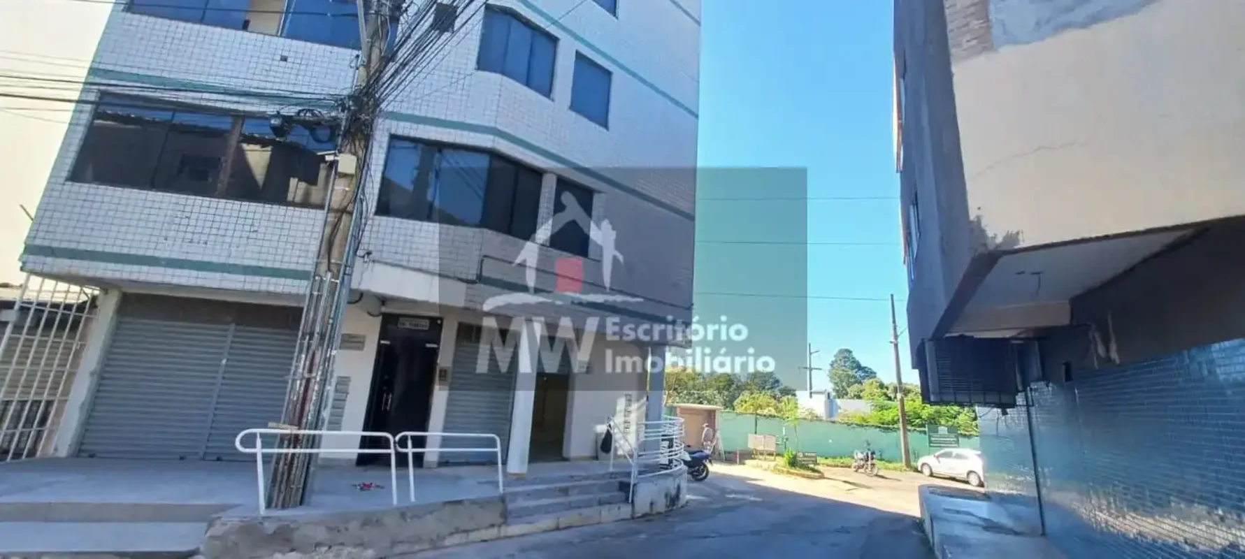 MW IMOBILIÁRIA VENDE – LOJA COMERCIAL NO SOLAR DE ATHENASExcelente localização n...