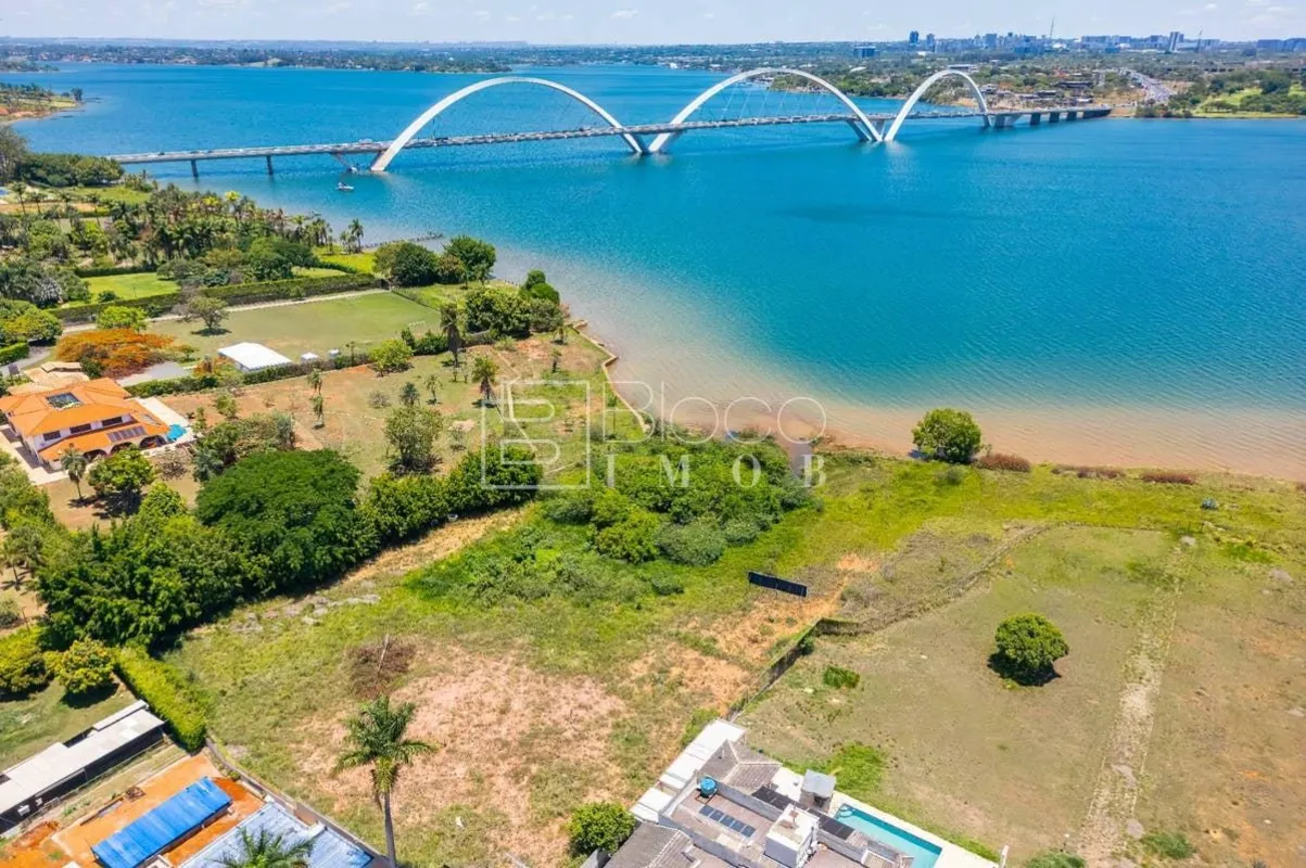 TERRENO NA SHIS QL 26 COM 1.087,50m² PONTA DE PICOLÉ VISTA PARA LAGO PARANOÁ.O e...