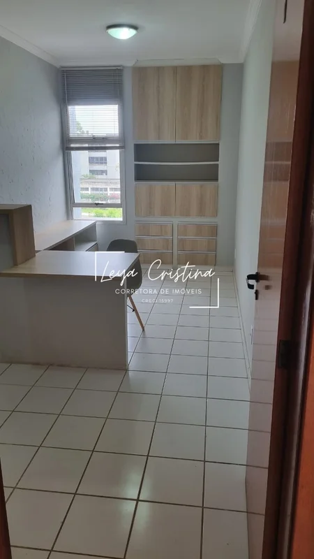 Kitnet-Studio no Edifício Toscana, STN, Asa Norte, Brasília-DF, com 1 suíte e va...