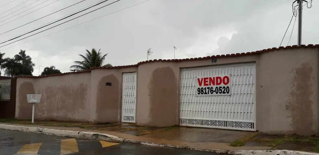 Conheça esta linda casa à venda na Rodovia DF 0150 KM 05, no Setor Habitacional ...