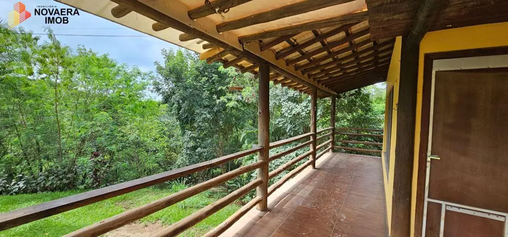 ALUGA-SE | EXCELENTE CASA NO CONDOMÍNIO SOLAR DA SERRAViva cercado pela natureza...