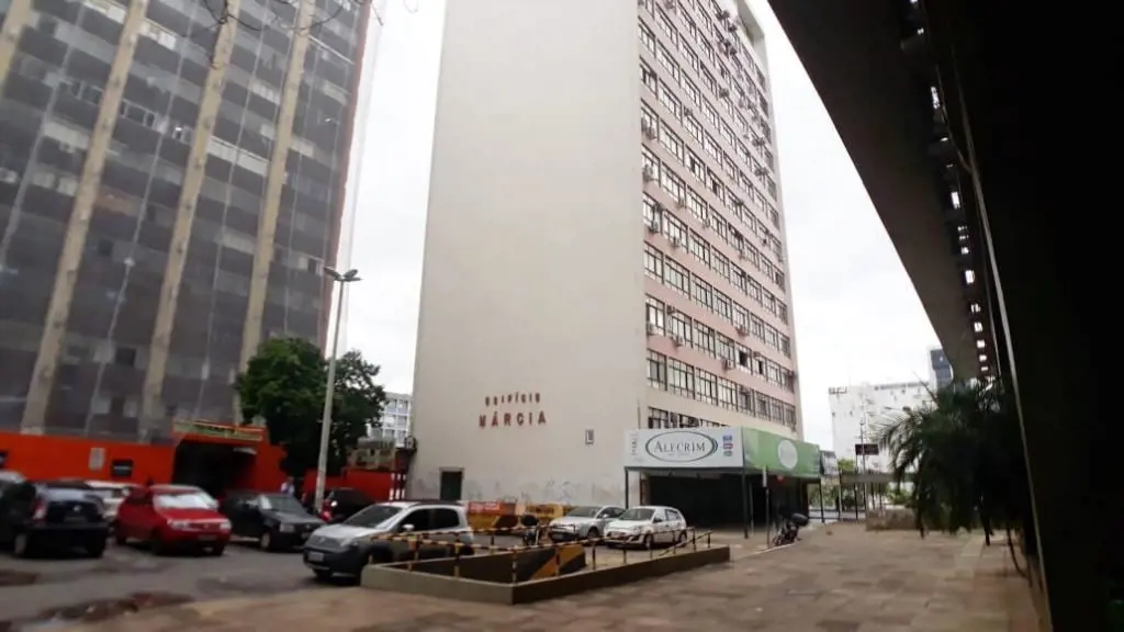 SCS QUADRA 01 ED. MÁRCIASala para uso comercialSALA COMERCIAL- Dividida com ante...