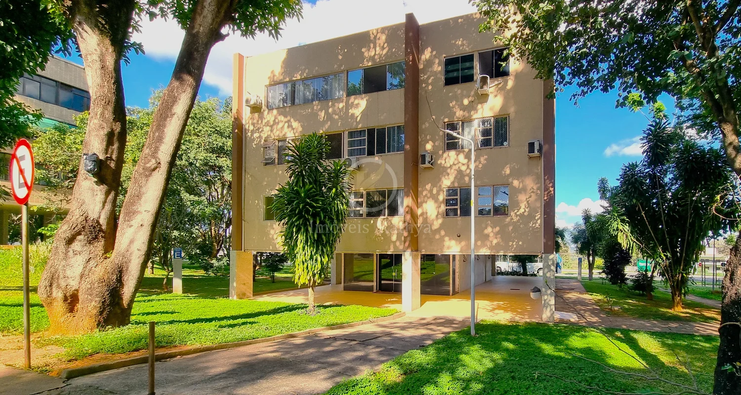 Seja bem-vindo ao seu novo lar na SQS 405 Bloco E, Asa Sul, Brasília-DF! Localiz...