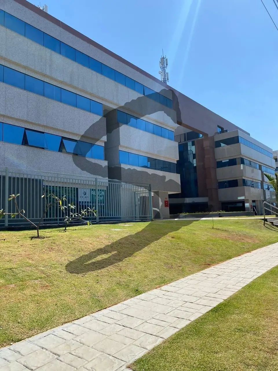 Imagine sua empresa funcionando em um endereço que facilita o dia a dia, valoriz...
