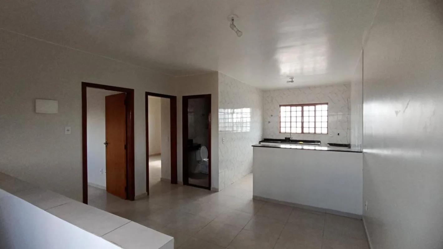 C?d. Im?vel: 01023.002Casa no andar superior na QR 204 em Samambaia NorteSua pro...