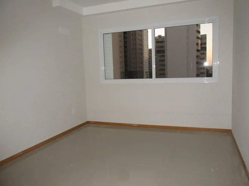 PRONTO PARA MORAR! Acabou de ficar pronto com habite-se! Agenda sua visita e con...