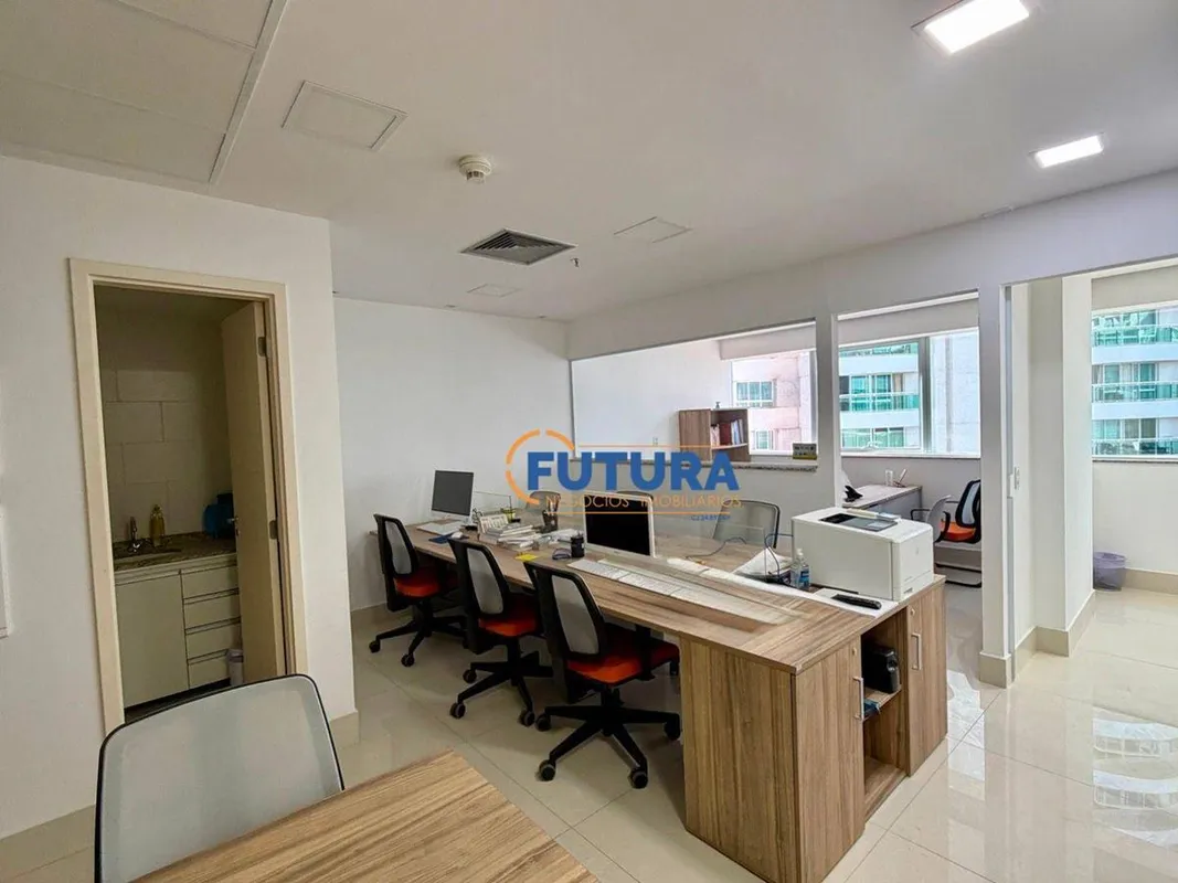A FUTURA NEGÓCIOS IMOBILIÁRIOS disponibiliza para VENDA:Excelente Sala Comercial...