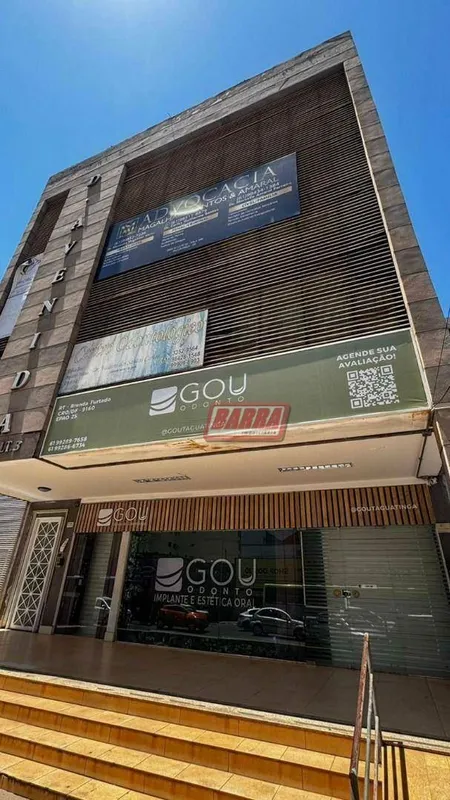 1. Resumo15 Salas comerciais com 48 m² cada | Todas com banheiro privativo | Sal...