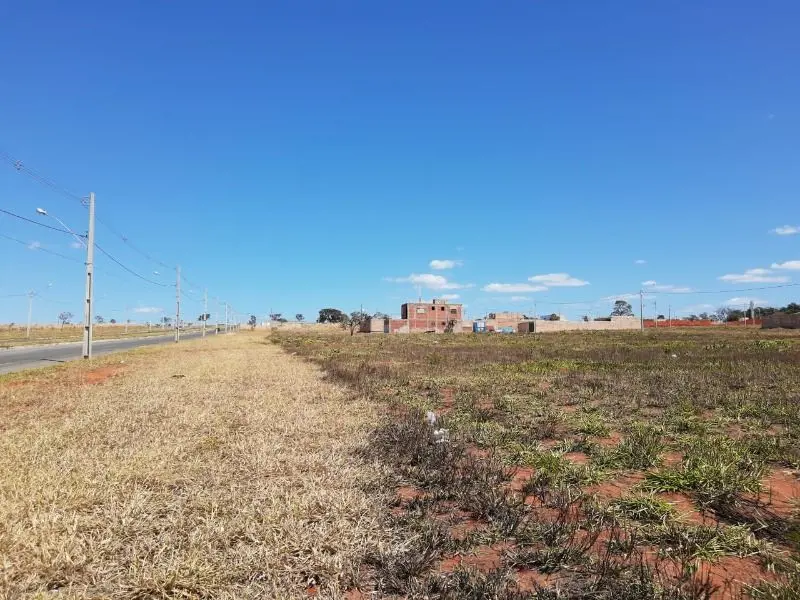 LOTE - RESIDENCIAL RIO DAS PEDRA - ESPLANADA V EM VALPARAÍSO-GODescrição: Lote c...
