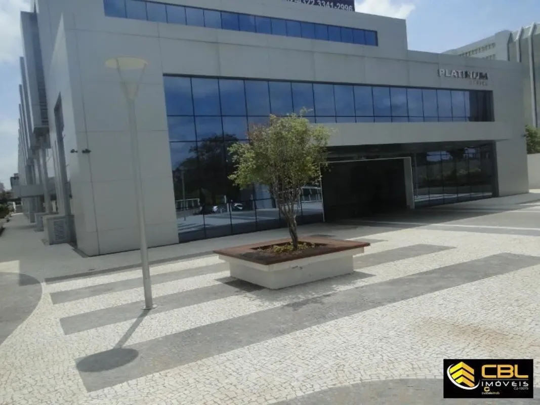 CBL IMÓVEIS VENDEExcelente sala toda dividida, WC social, piso cerâmica, vaga de...