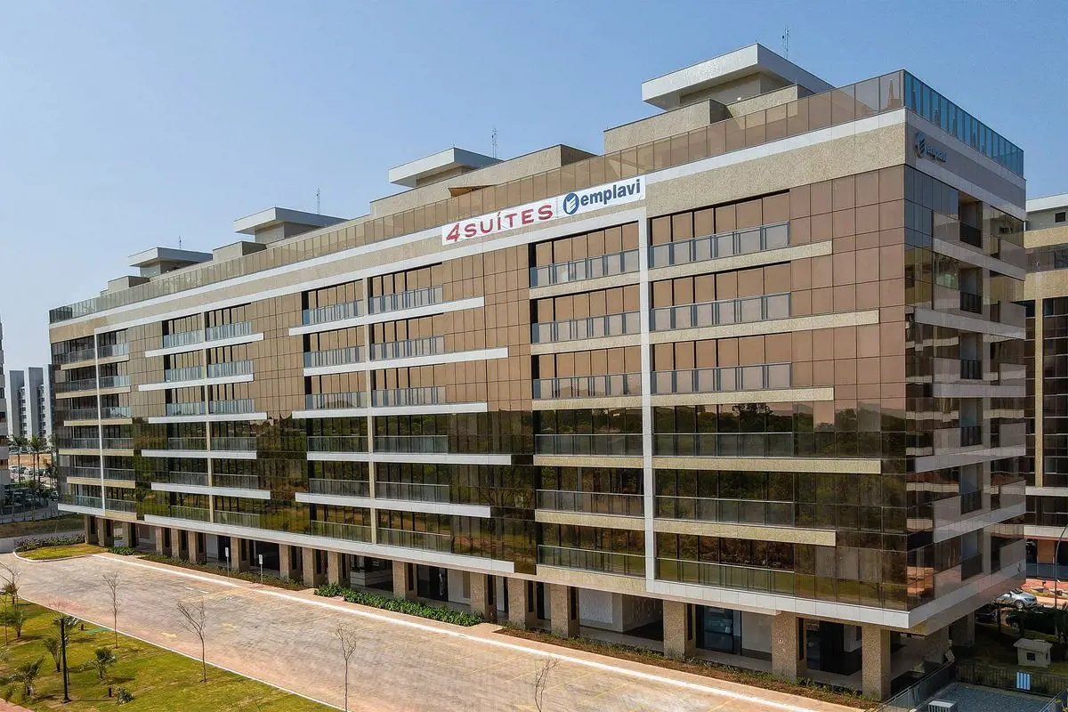 Se você busca um 4 suítes espaçoso, elegante e pronto para morar no endereço mai...