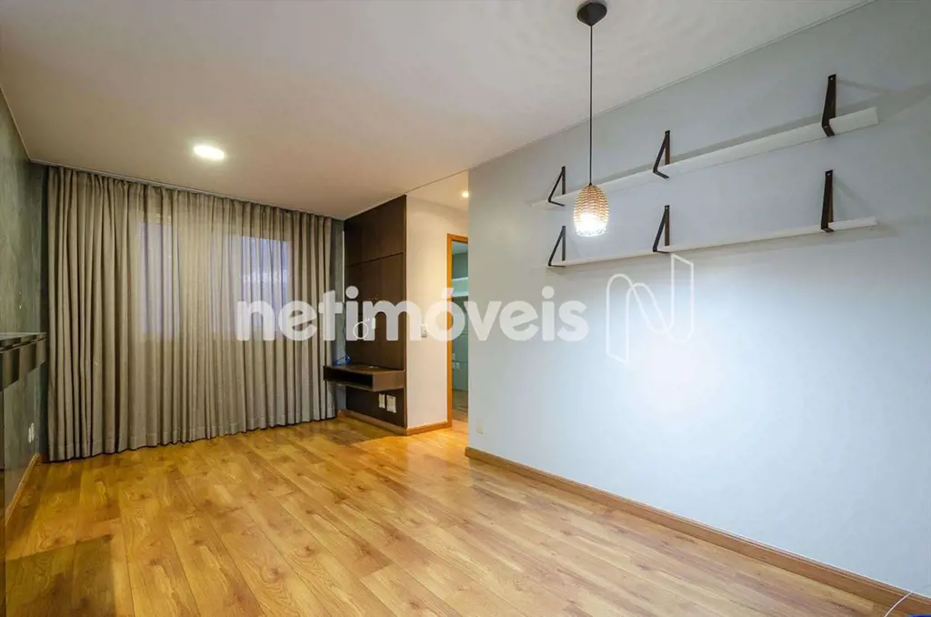 RESIDENCIAL VIA BOULEVARD Localização: Excelente próximo a 700 metros do Metrô E...