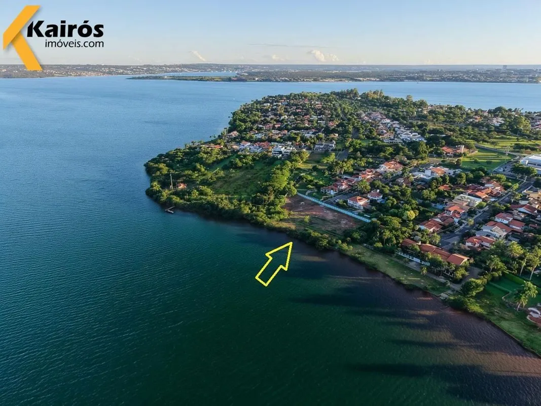 EXCLUSIVO TERRENO À BEIRA-LAGO PONTA DE PICOLÉ.Uma oportunidade rara para quem b...