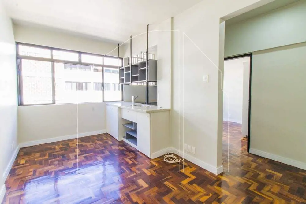 DALL'OCA IMÓVEIS ALUGA:Apartamento com excelente localização, próximo ao metrô, ...