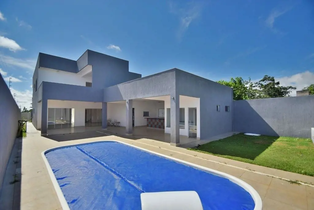 CONDOMÍNIO MINI CHÁCARAS LAGO SUL!Casa nova com um lindo projeto. Varandas.Uma l...