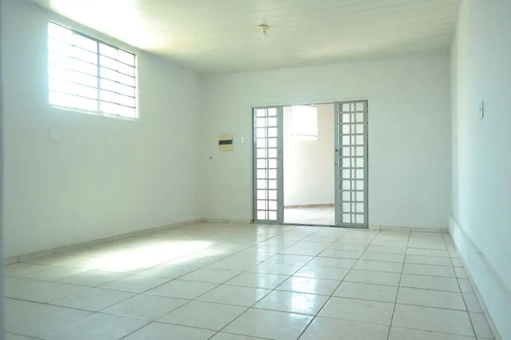 CASA, 2 QUARTOS, CONFORTÁVEL. VILA SANTA TEREZA (CASTELO BRANCO), GOIÂNIA-GOCASA...