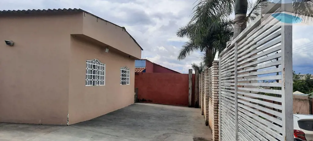 Excelente Condomínio Condomínio fechadoSegurança totalRuas pavimentadas Ótima ca...
