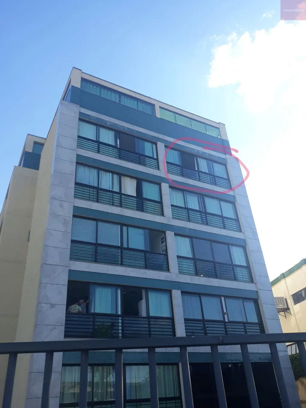 Alugo excelente apartamento de 1 quarto no ed. Green Hills!Todo mobiliado! Com v...