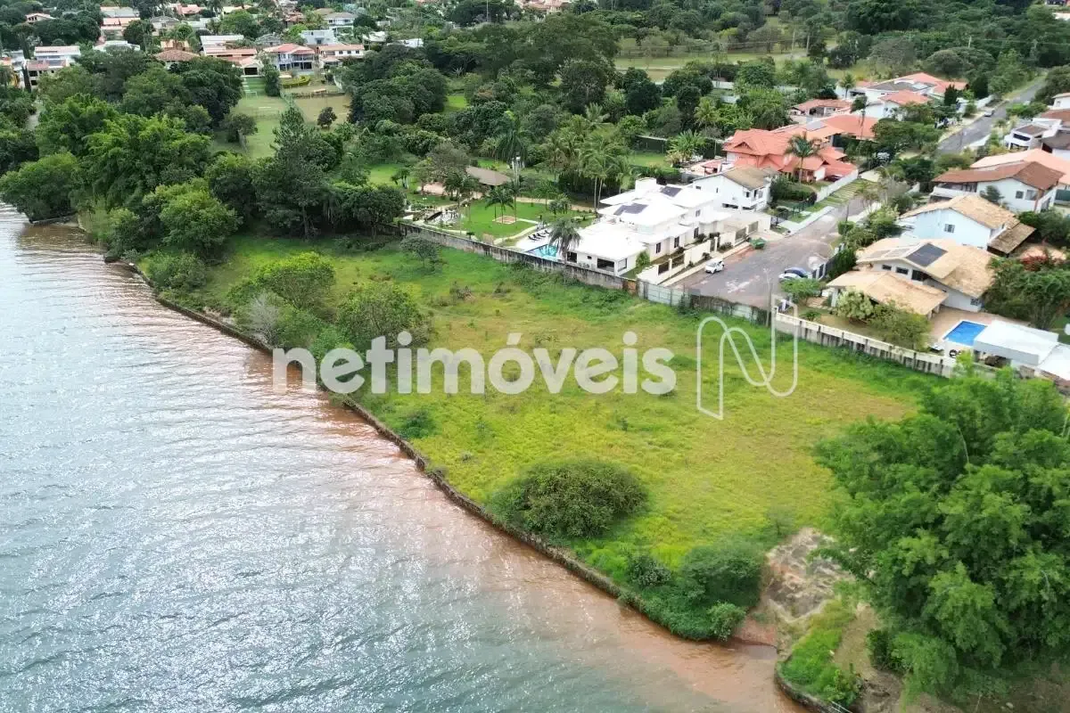 Lote ponta de Picolé no Lago Norte. Localização: QL 10, a poucos minutos do Igua...