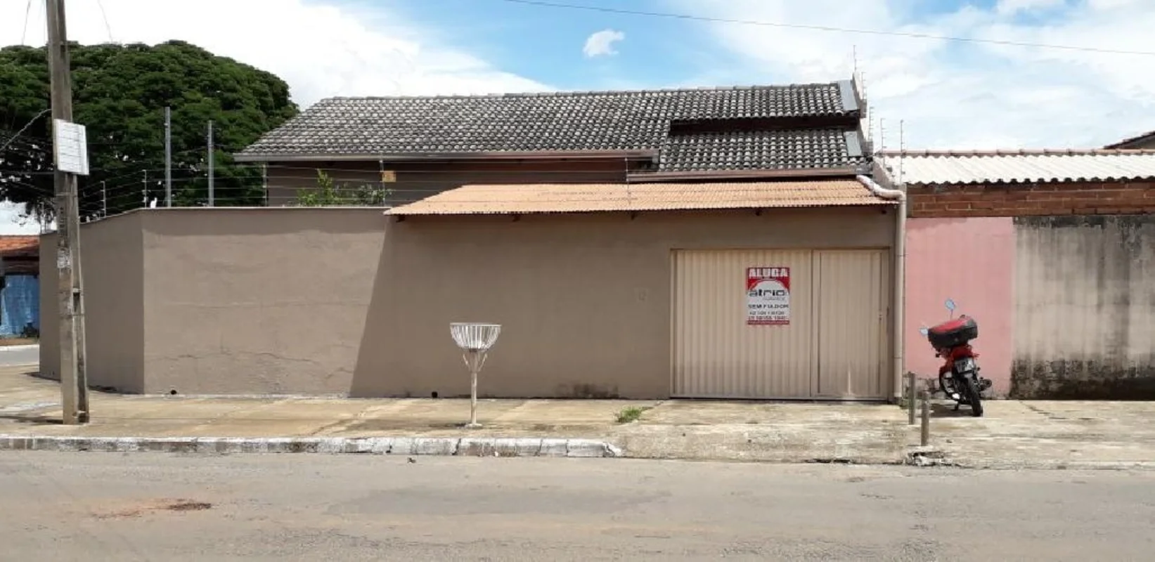 CASA DE 3 QUARTOS, CONFORTÁVEL. JARDIM ITAIPU - GOIÂNIA-GO>> REGIÃO BEM DESENVOL...