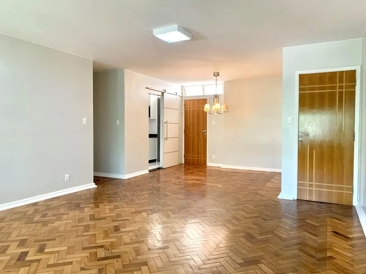 HABITARBEM Imóveis aluga:- excelente e amplo apartamento na SQS 107 (uma das qua...