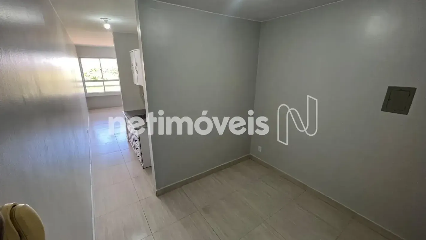 Caribe CenterIMÓVEL:Excelente kit , com 35,00 m².Sala com piso em cerâmicaQuarto...