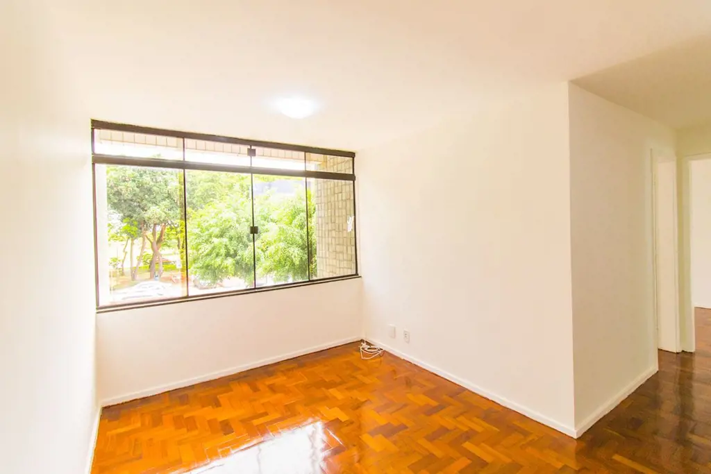 Excelente apartamento composto por sala, 02 quartos com armários, 01 banheiro so...