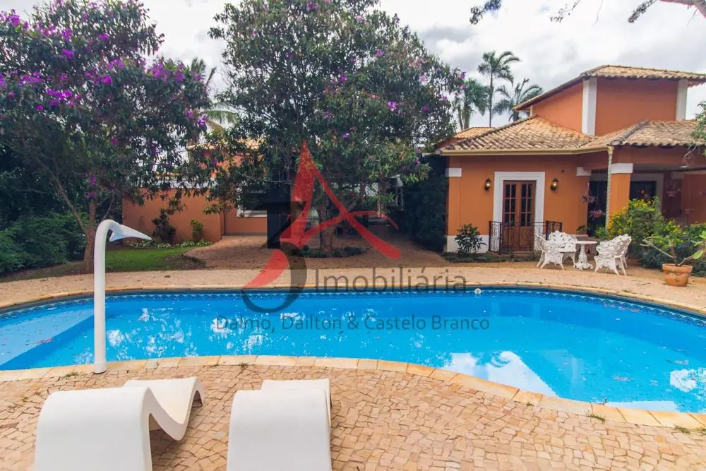 ALTO PADRÃO!!!Casa em condomínio formado, quadra 17 Park Way.Casa com 2 paviment...