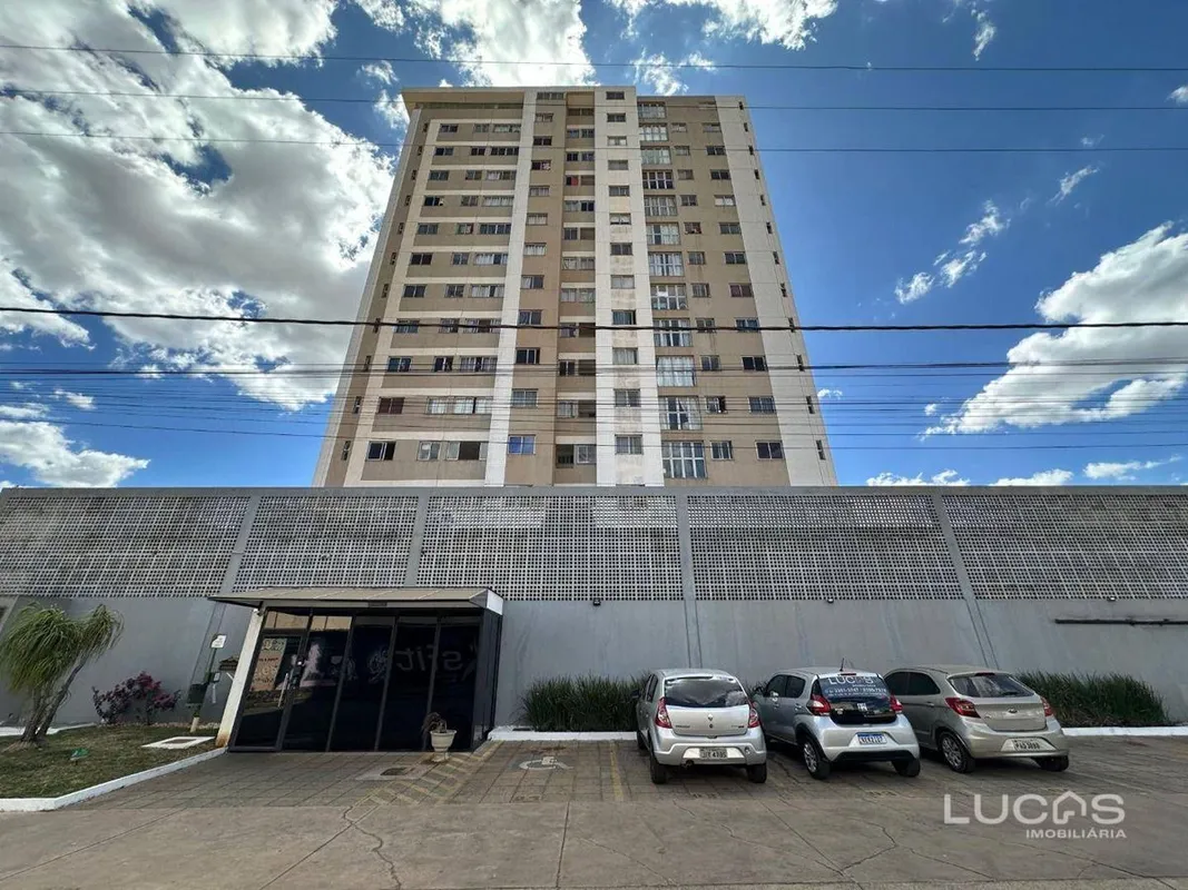 APARTAMENTO - QN 403 - RESIDENCIAL QUEBEC Ótimo apartamento composto por 2 quart...