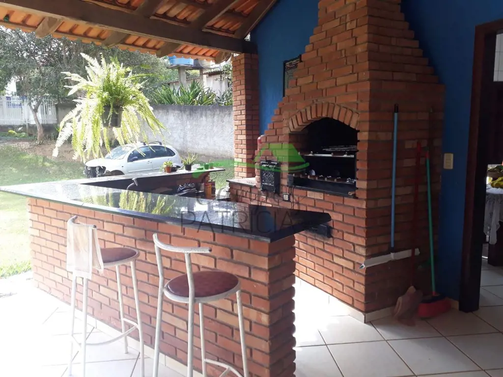 *ESPECIALISTA EM SOLAR DA SERRA*Casa térrea composta por,3 quartos, sendo uma su...