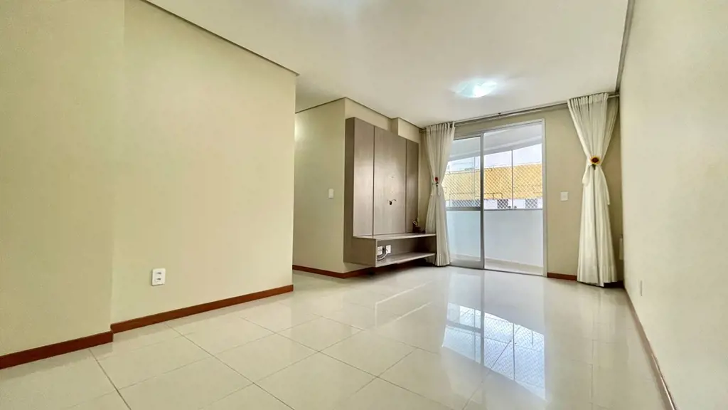 CERVANTES | 3 QUARTOS 1 SUÍTE | PORCELANATO | VENTILADO E ILUMINADO. Apartamento...