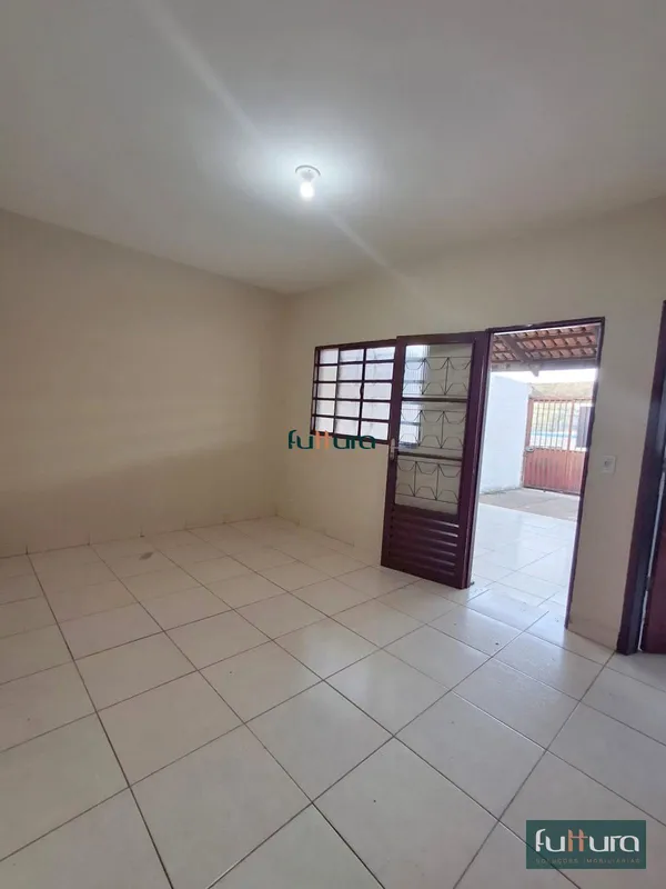 Excelente oportunidade para morar com conforto e espaço no Jardim Luz, em Aparec...